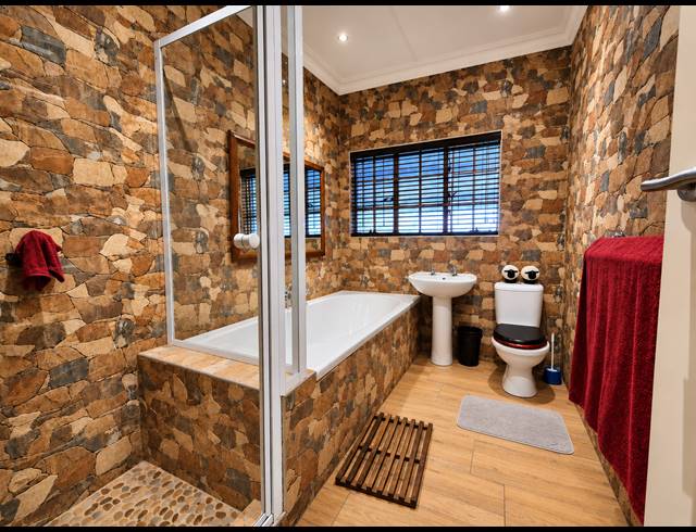 4 BEDROOM HOUSE FOR SALE IN SONLAND PARK